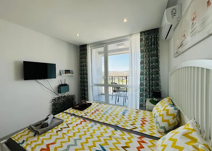 Apartment Paradiso 308-309 Private *