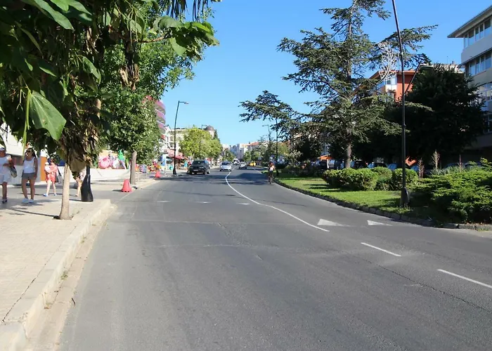 Paradiso 308-309 Private Apartment *